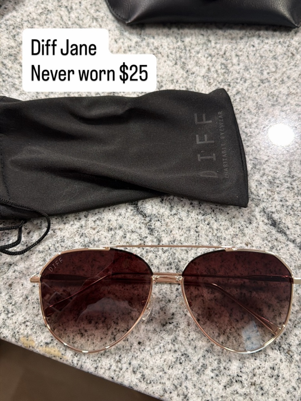 Diff Eyewear White and Black Boxed Sunglasses (Set of 3) - Picture 3 of 4